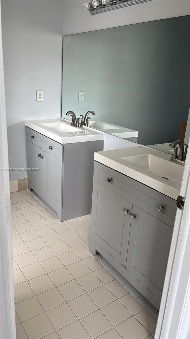 Photo - 16424 SW 73rd Terrace