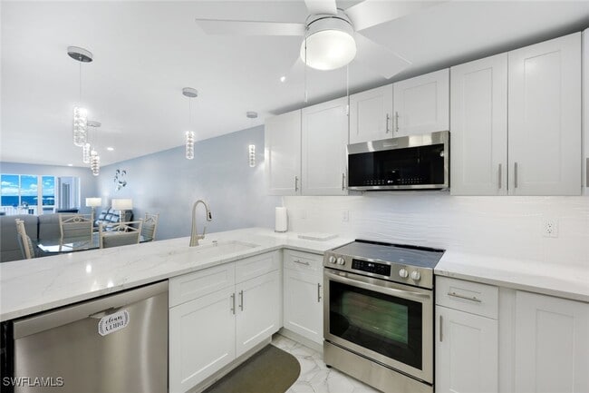 Building Photo - 26000 Hickory Blvd Unit 105 Rental