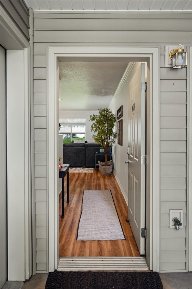 Building Photo - 22855 E Country Vista Dr