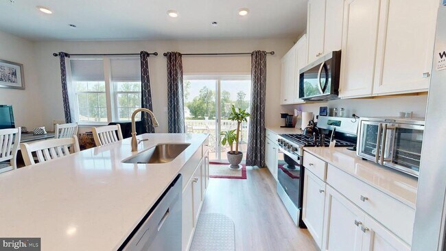 Photo - 178 Bell Ct