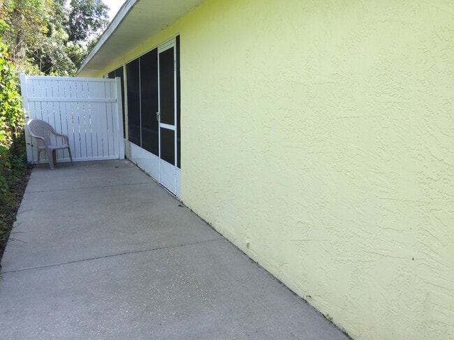 Photo - 3321 India Palm Dr