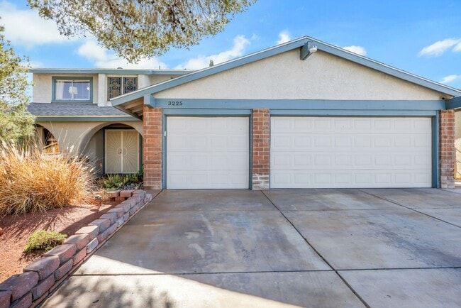 Photo - 3225 Mountain Spring Rd