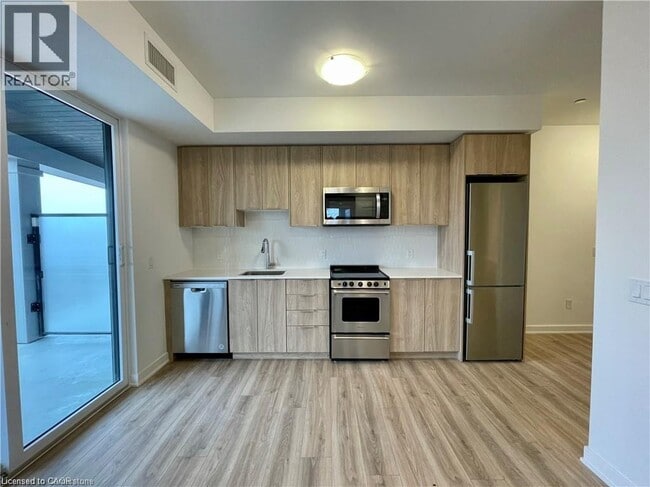 Photo - 312 Erb St. W Unité 401
