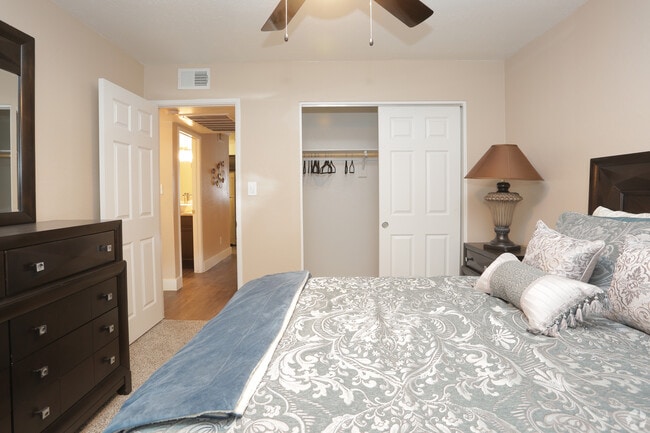 Photo - Papago Gardens Apartments