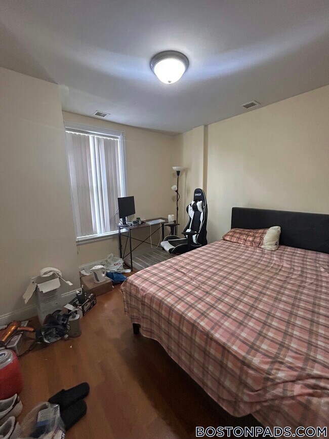 Photo - 90 Westland Ave Unidad 501