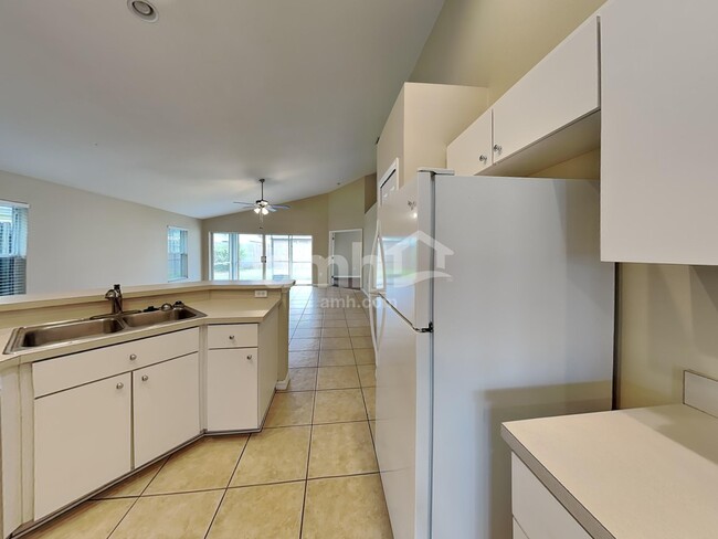 Photo - 4905 70th St E