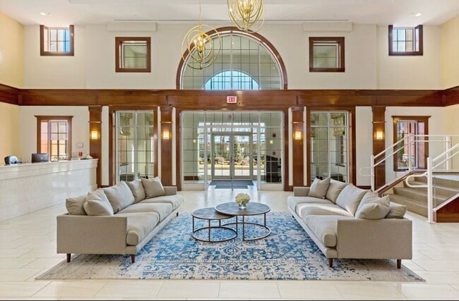 Photo - 10 Byron Pl Unit 318