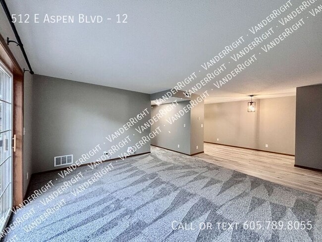 Photo - 512 E Aspen Blvd Unidad 12
