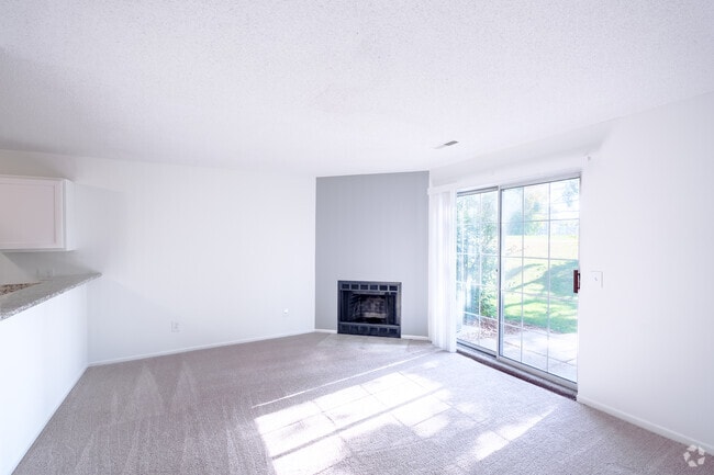 2BR , 1,5BA - 1.204SF