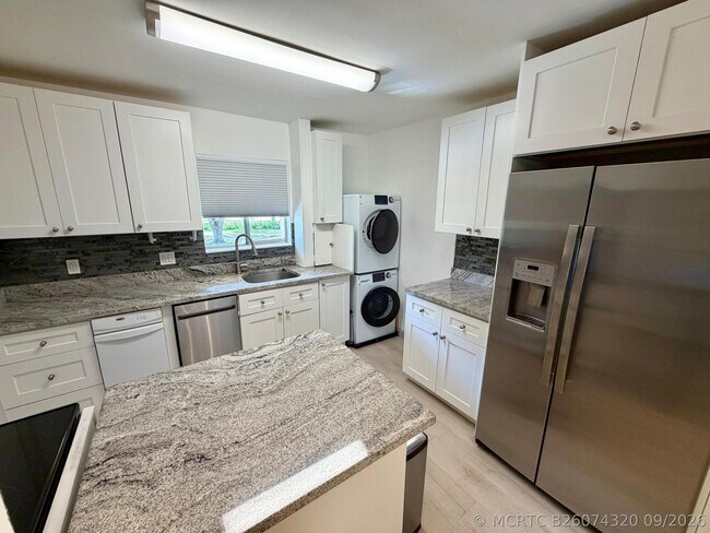 848 SW 9th St Cir Unit 203
