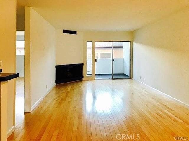 Building Photo - 1033 3rd St Unit 210 Rental