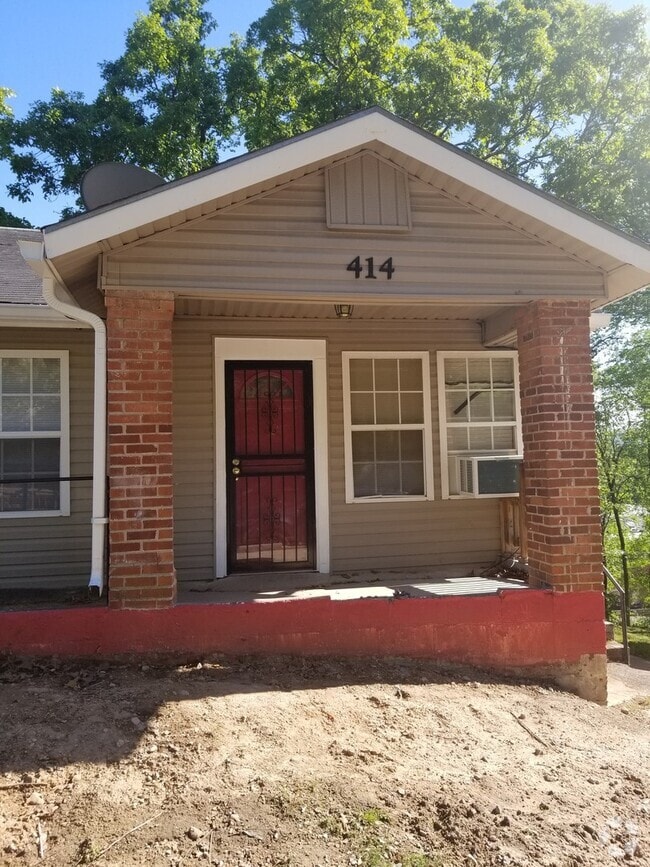 Building Photo - 414 E 23rd St Rental