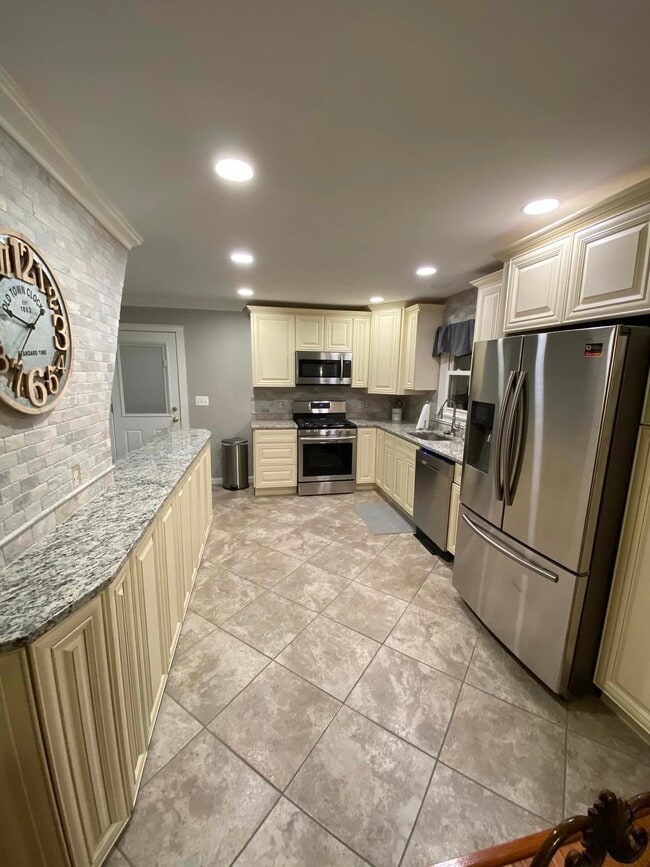 Building Photo - 1821 Prindle Dr Rental