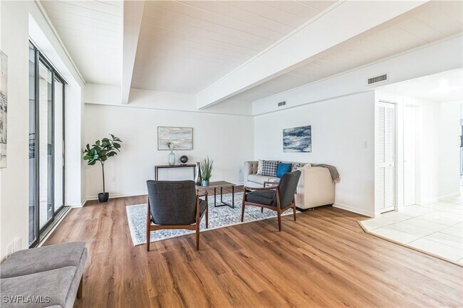 Photo - 16448 Timberlakes Dr Unit 202
