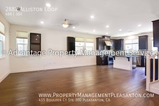 2882 Alliston Loop