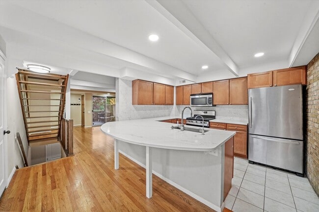 Photo - 406 S Lageschulte St