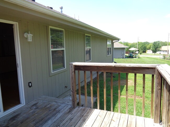Photo - Great 3 Bedroom House Near Lake Shawnee