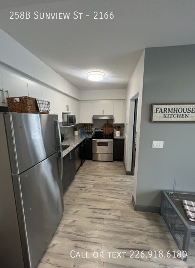 Photo - 258B Sunview St