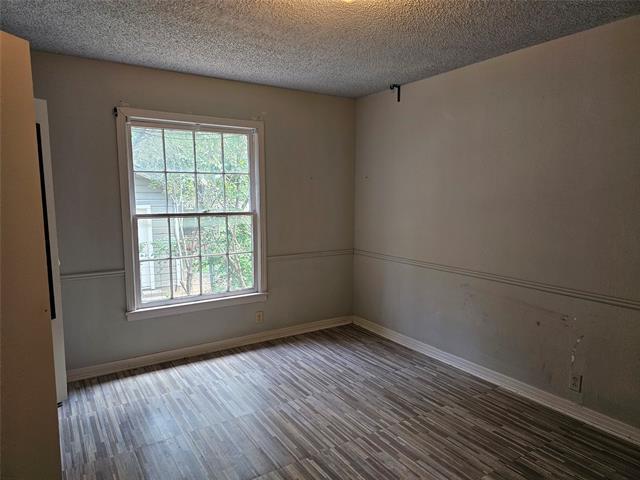 Photo - 2515 Denison St