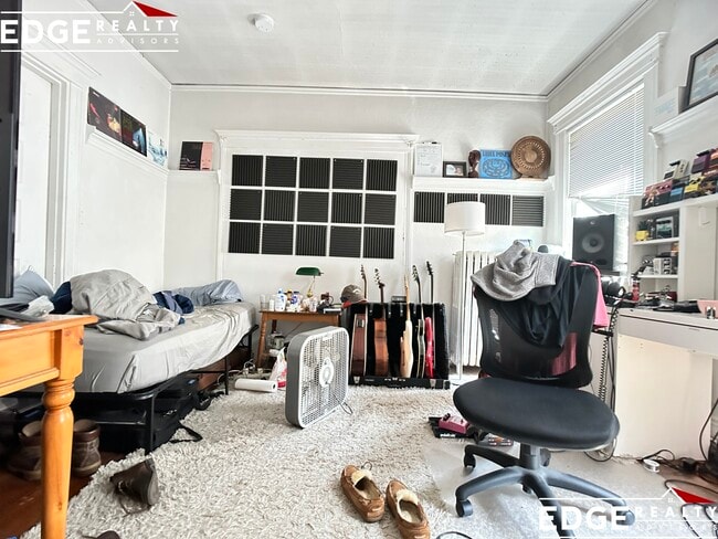 Photo - 348 Faneuil St Unidad 1