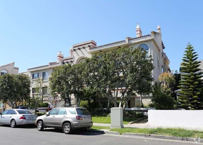 Photo - 3927 Inglewood Blvd