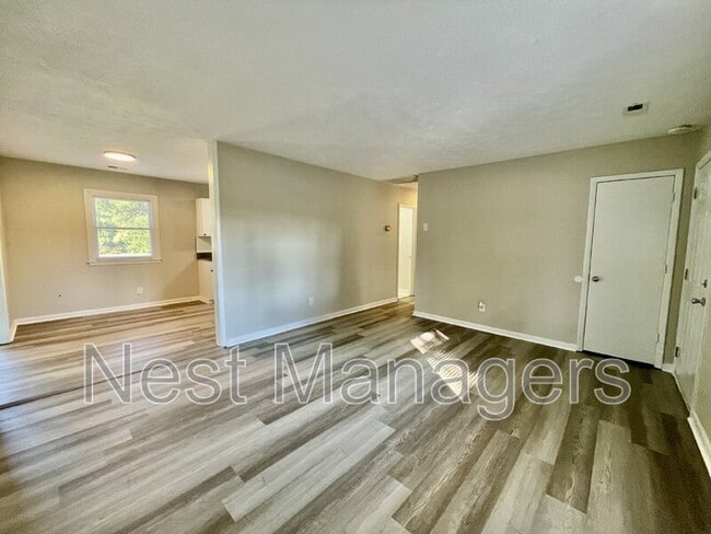 Photo - 5985 McDonald Rd