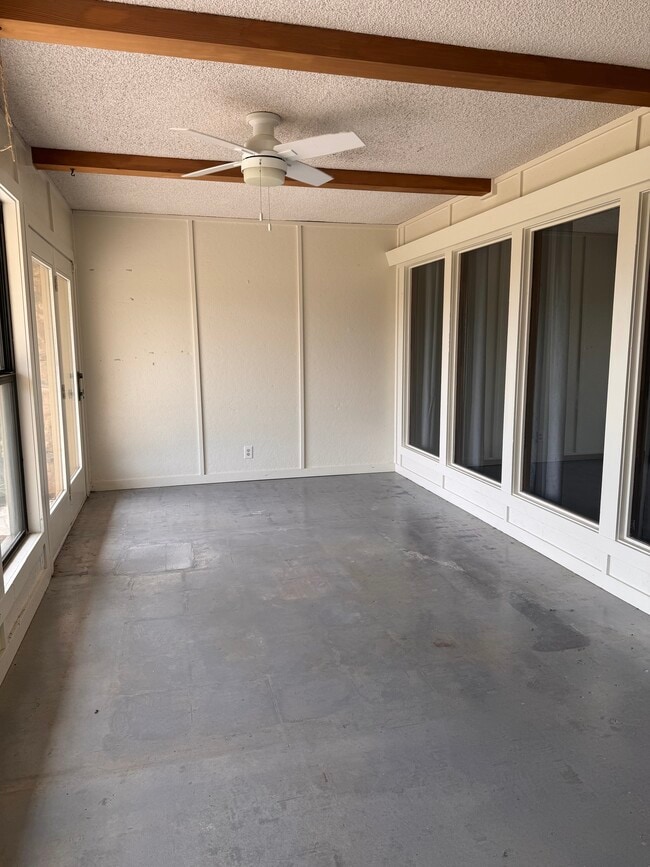 Photo - 3421 W 41st St N