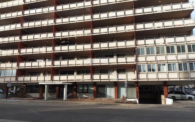 Building Photo - 1121 Albion St