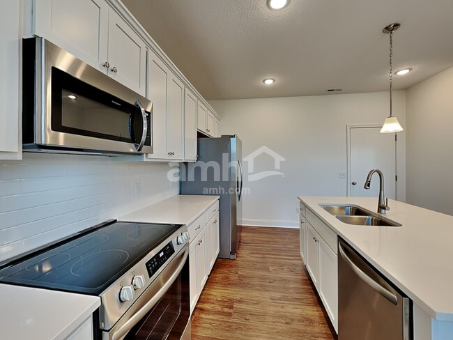 Photo - 8292 Northpoint Dr