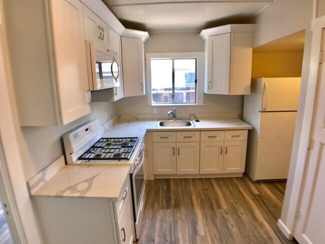 Photo - 528 E Washington Ave Unit 532