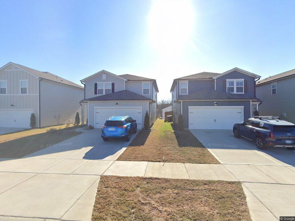 Photo - 1632 Gdn Psge Dr