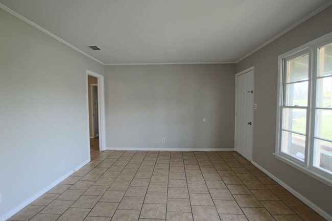 Photo - Coming Soon! 3 Bed 1.5 Bath Home Near TJC!