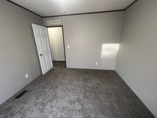 Photo - 30 Locust St