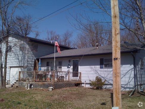 Building Photo - WELLSVILLE - 3 BR split level with Attache... Rental