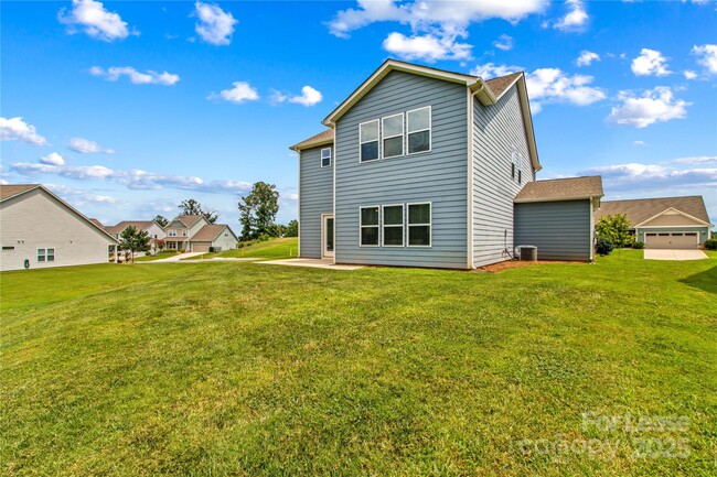 Photo - 129 Canada Dr