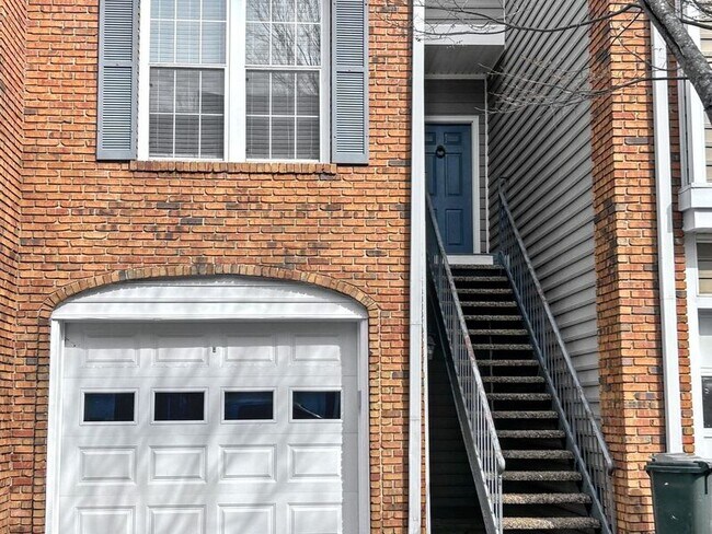 Photo - 1942 Waterford Pl