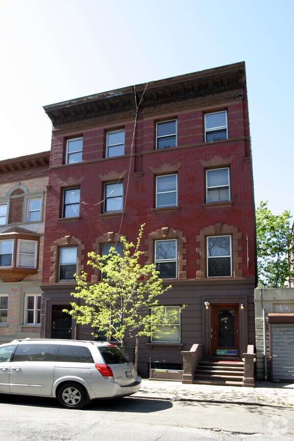 Photo - 322 W 138th St