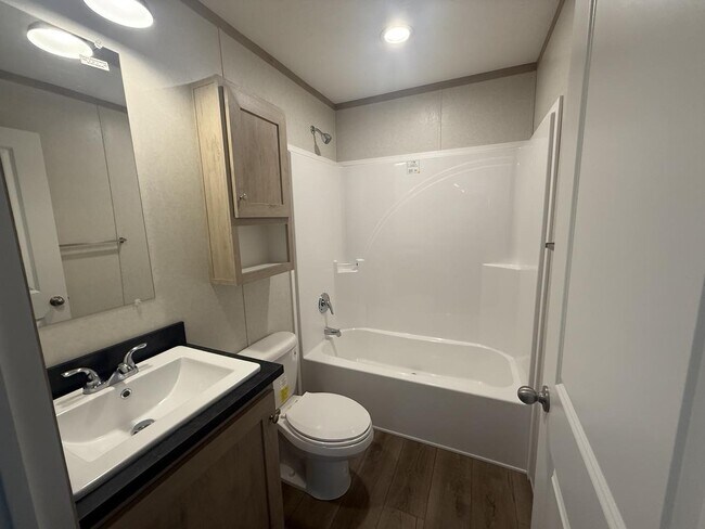 Photo - 300 Forrest Ave