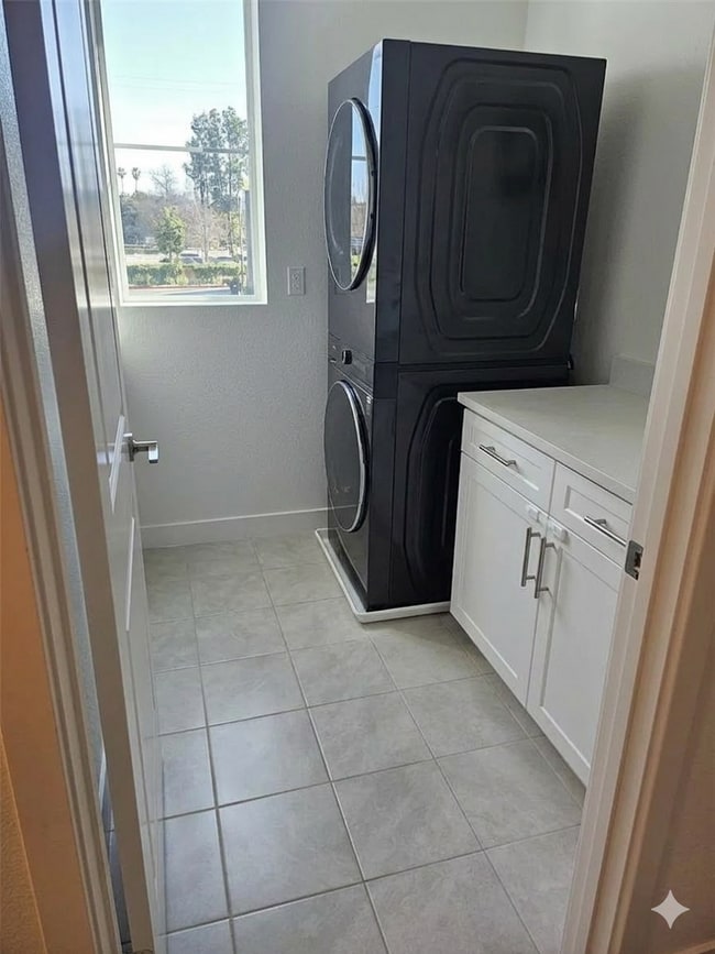 11737 Florence Ave Unit 6