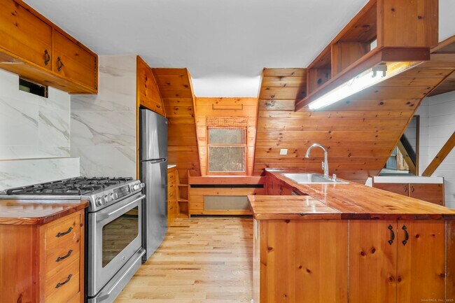 Photo - 182 Guinea Rd