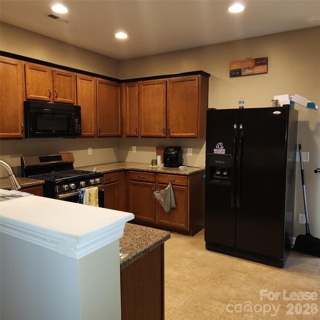 Photo - 1045 Willow Wind Dr