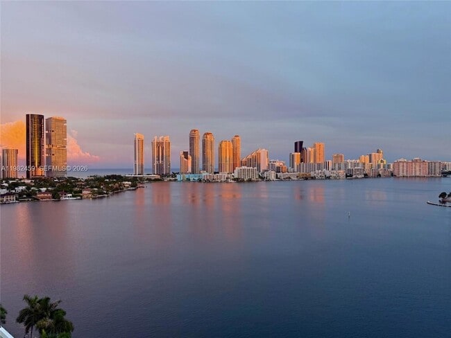 Photo - 3530 Mystic Pointe Dr Unidad 1714