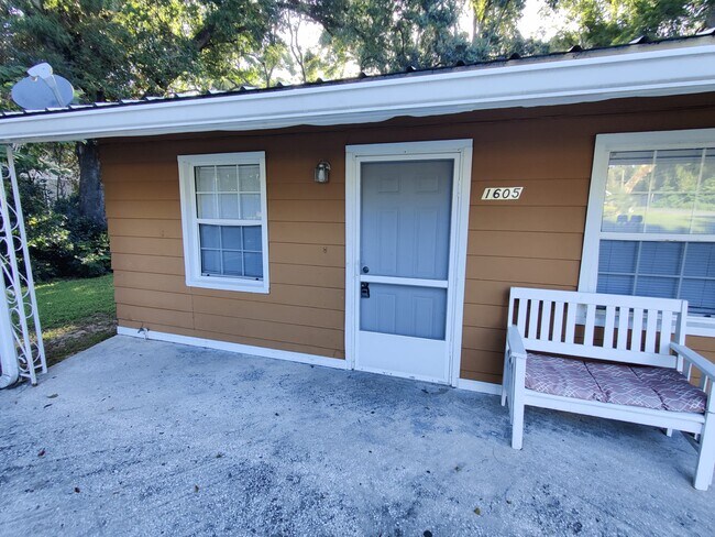 Photo - 1603 NW 16th Ct Unit 1605