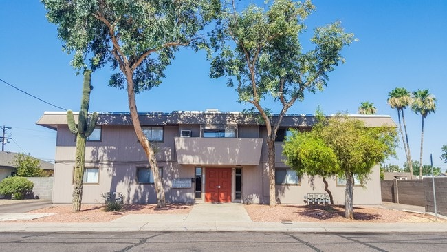Glen Square - Glen Square Apartments