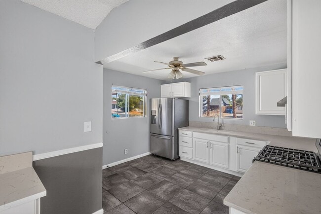 Photo - 6417 Placer Dr