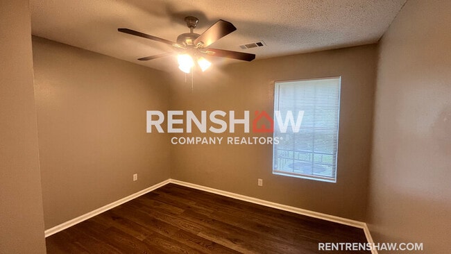 Photo - 1056 Patton St