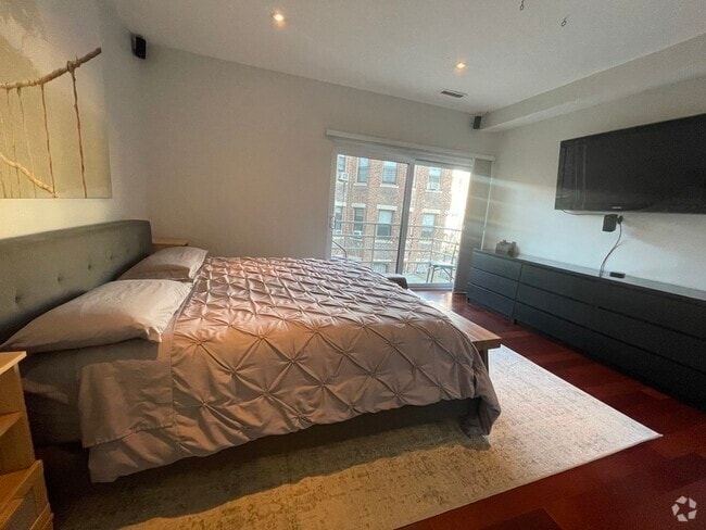 Building Photo - 196 Allston St Unit 1 Rental