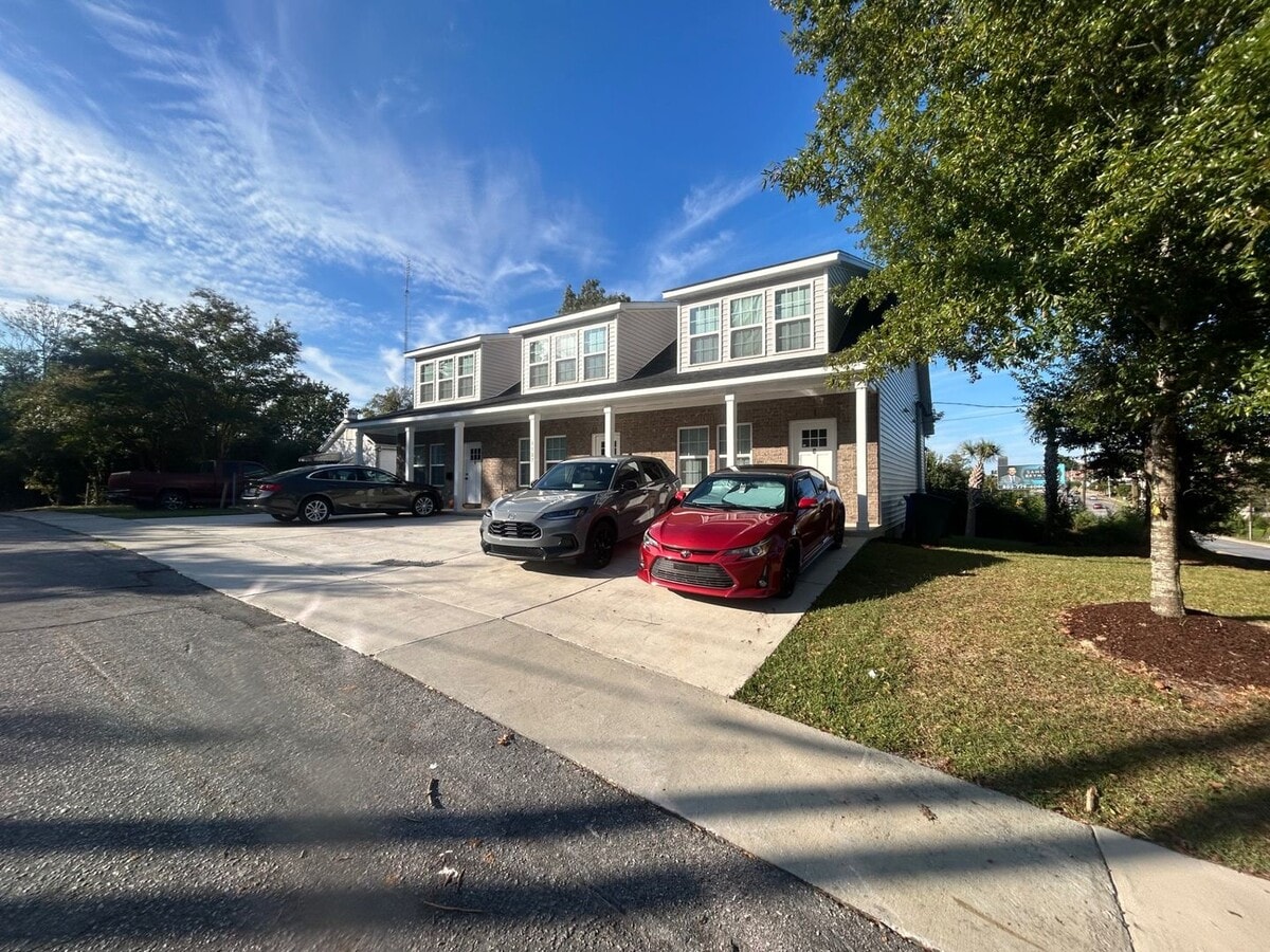 Photo - 1127 Page St