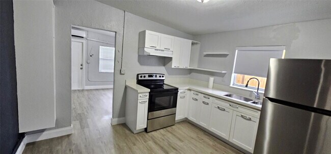 Photo - 750 NW 17th Terrace Unit 1