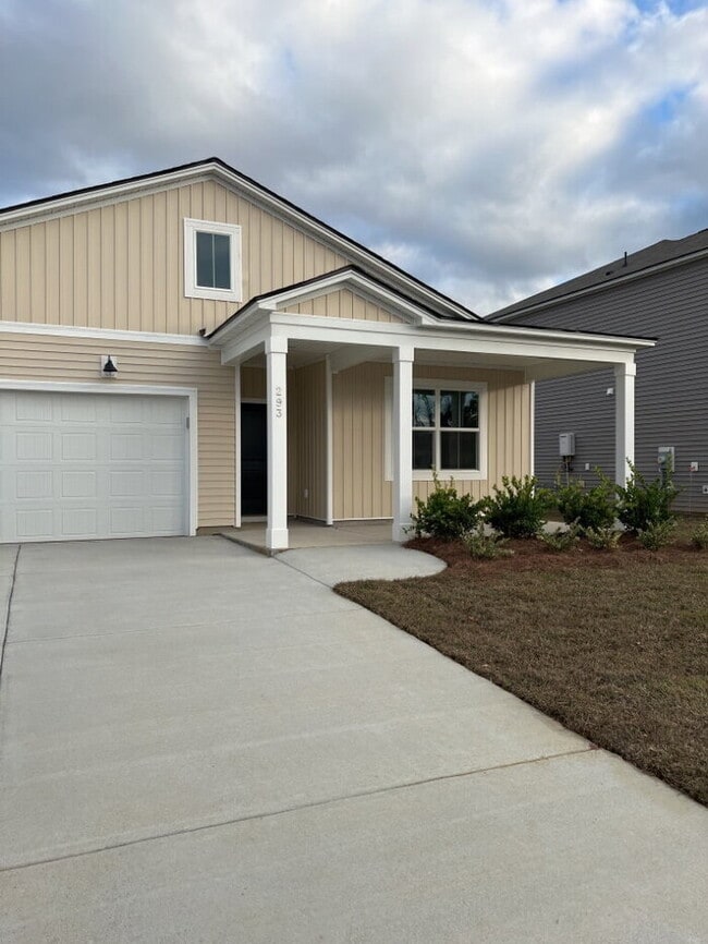 Photo - 293 W Bradford Pointe Dr